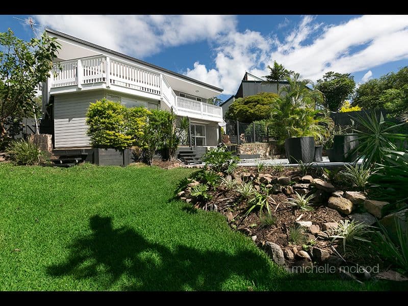 11 Chantilly Street, Chapel Hill QLD 4069, Chapel Hill - Thumbnail 2