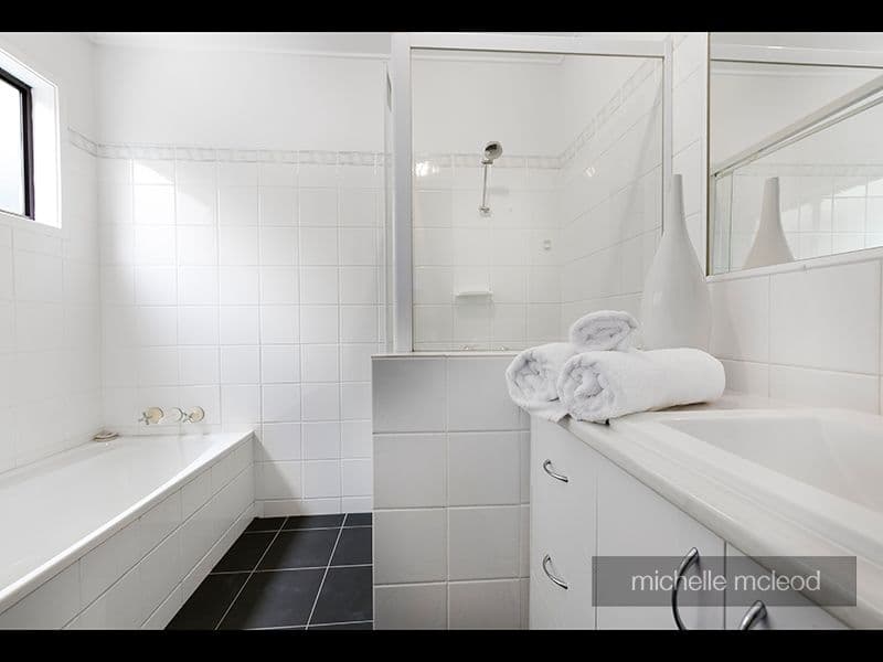 11 Chantilly Street, Chapel Hill QLD 4069, Chapel Hill - Thumbnail 8