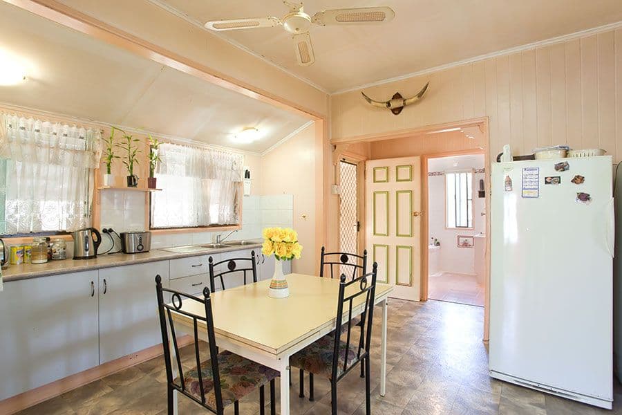 15 Warwick Street, HARRISTOWN QLD 4350, Harristown - Thumbnail 2