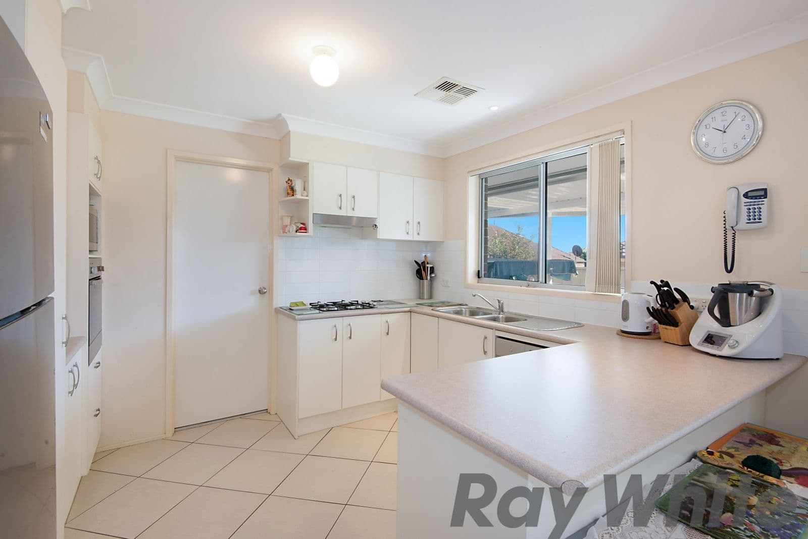 37 Tamarind Drive, Acacia Gardens - Thumbnail 5