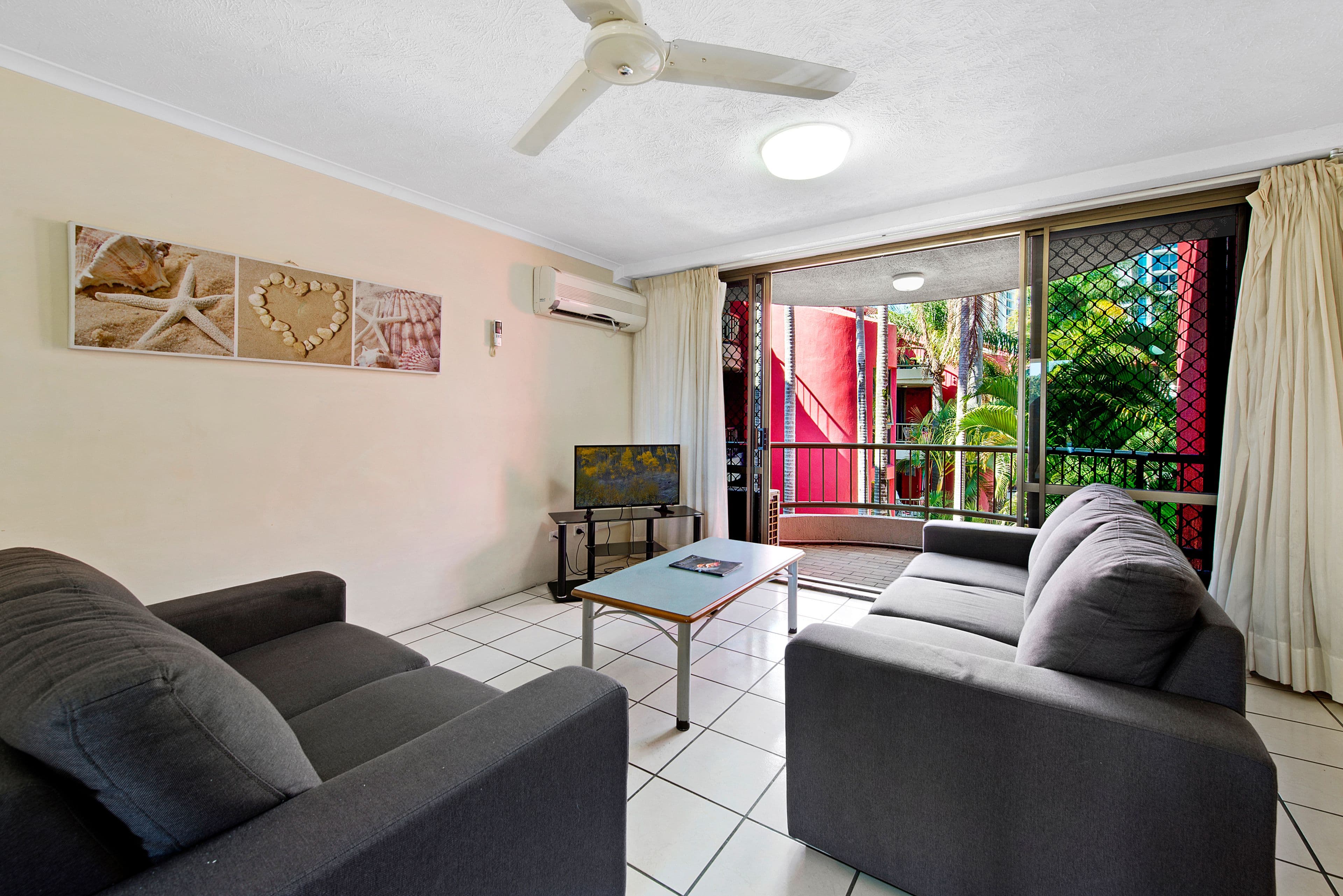 38 Enderley Avenue, Surfers Paradise QLD 4217, Surfers Paradise - Thumbnail 2