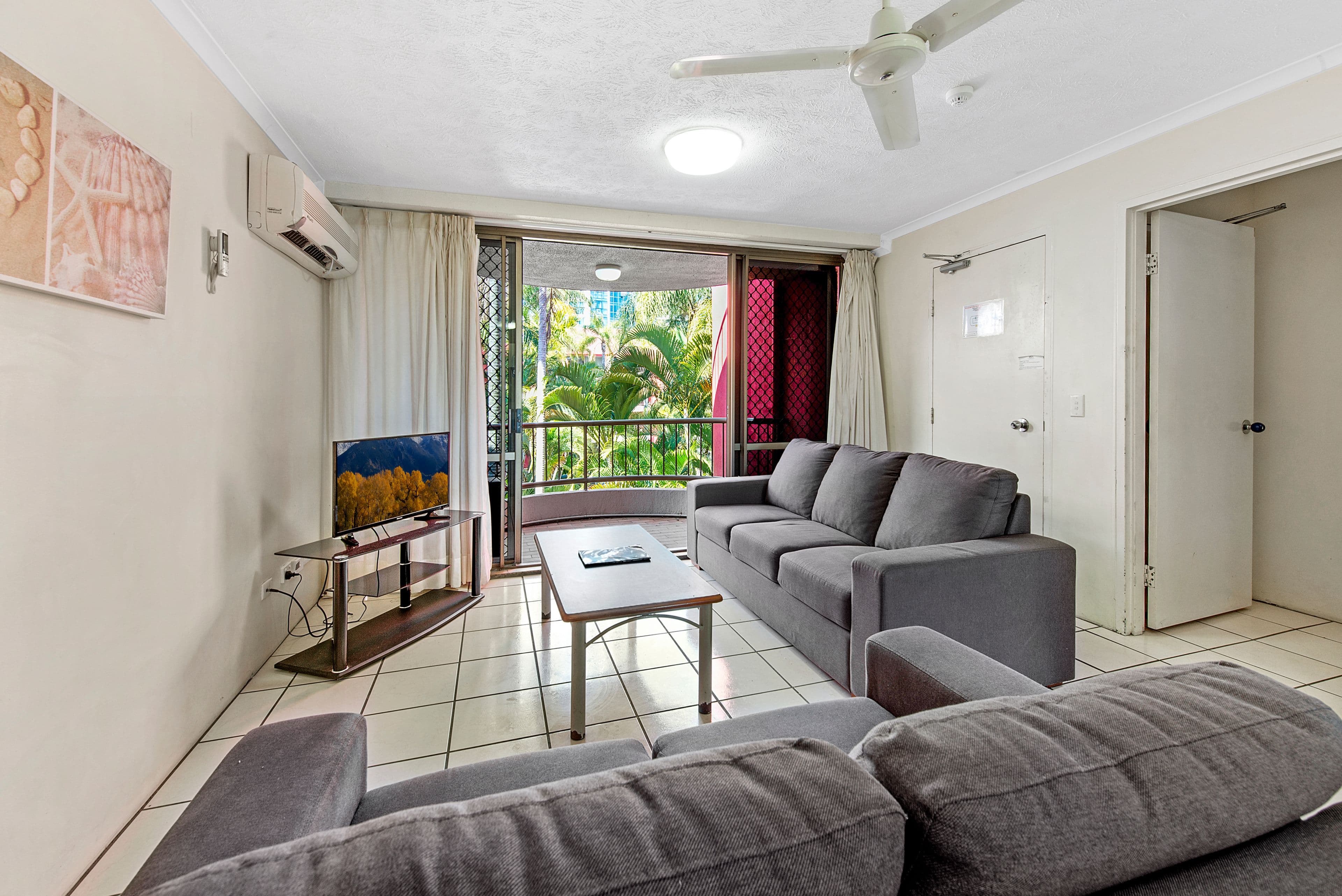38 Enderley Avenue, Surfers Paradise QLD 4217, Surfers Paradise - Thumbnail 4
