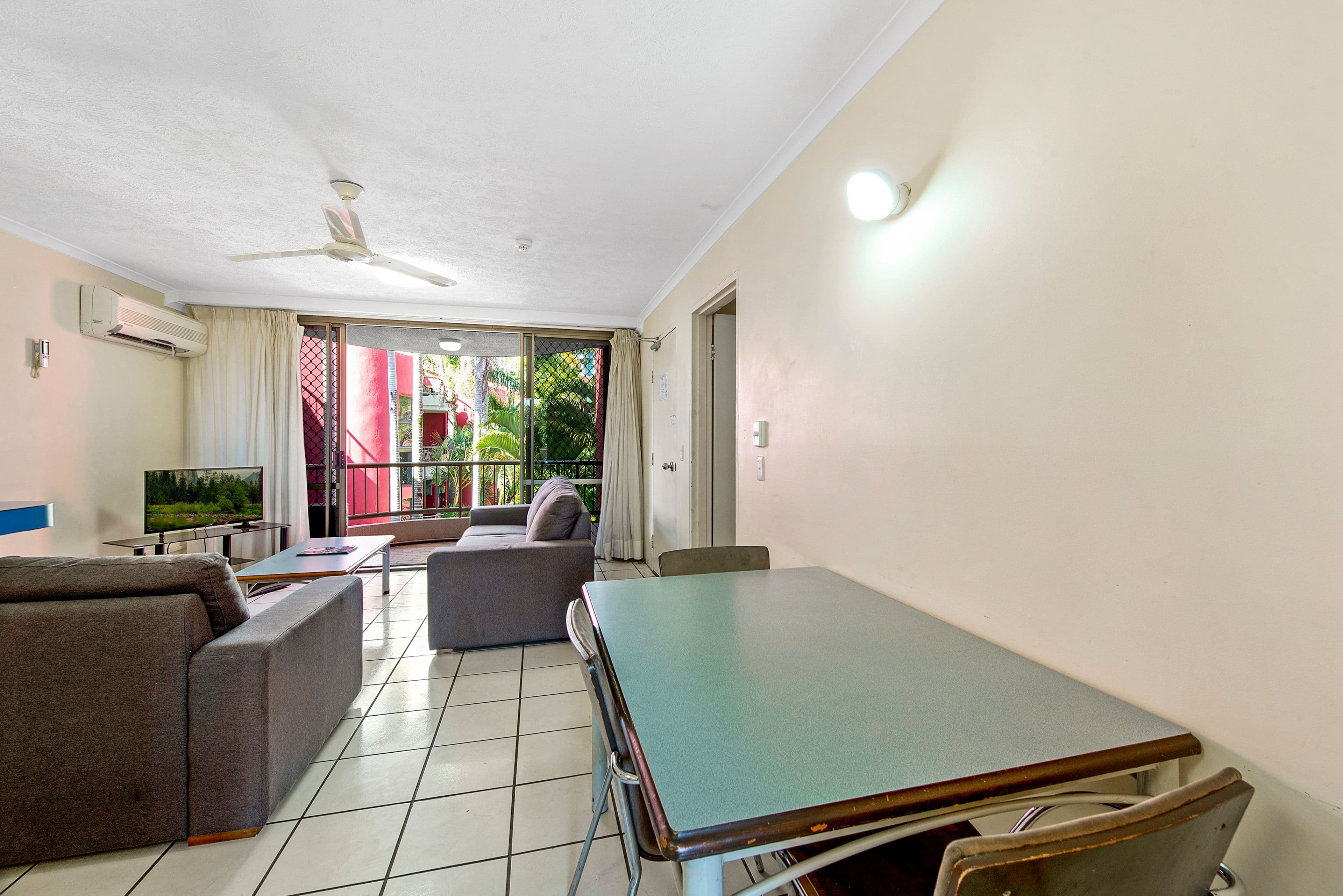 38 Enderley Avenue, Surfers Paradise QLD 4217, Surfers Paradise - Thumbnail 5