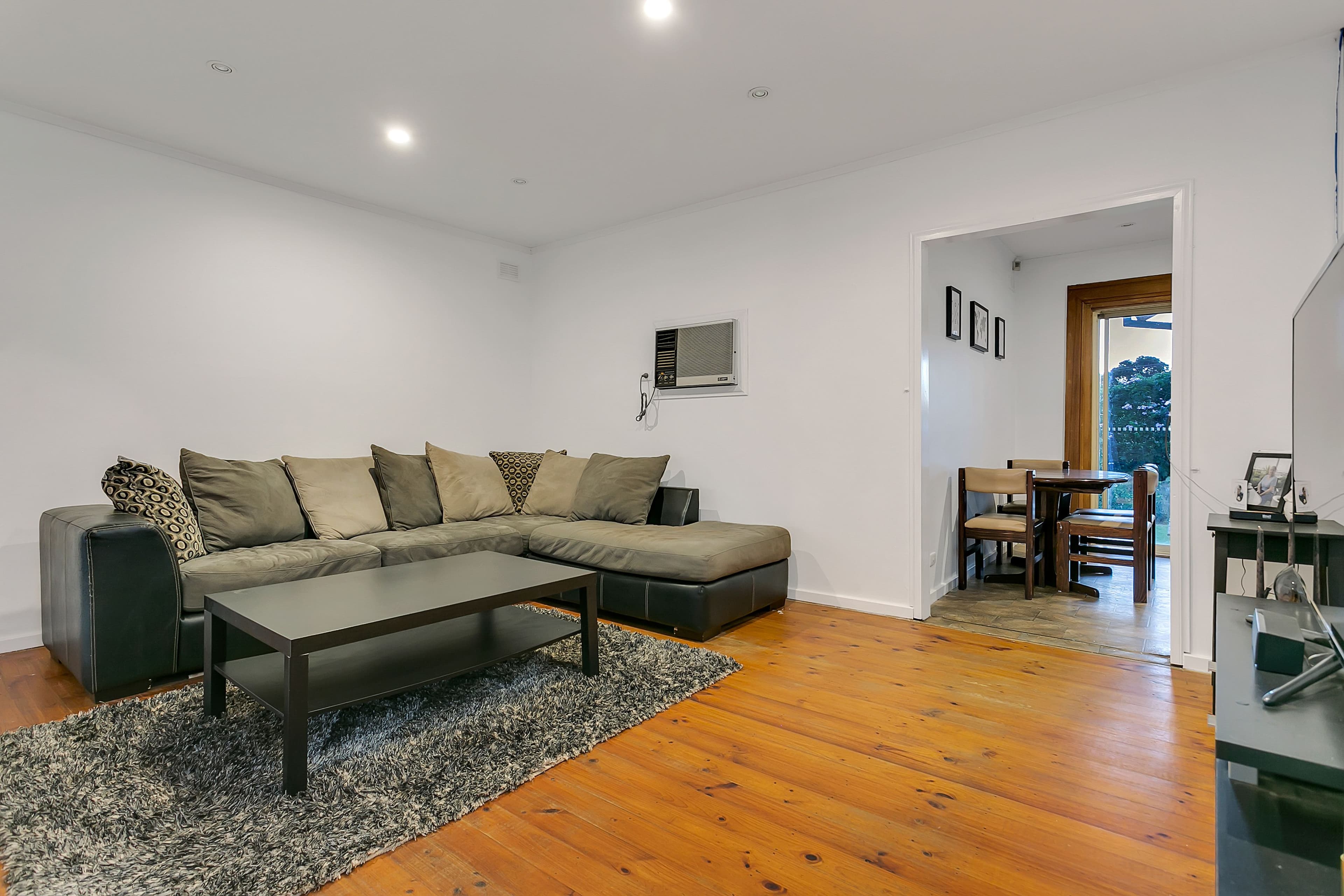 11 Roopena Street, O'Sullivan Beach SA 5166, O'Sullivan Beach - Thumbnail 2