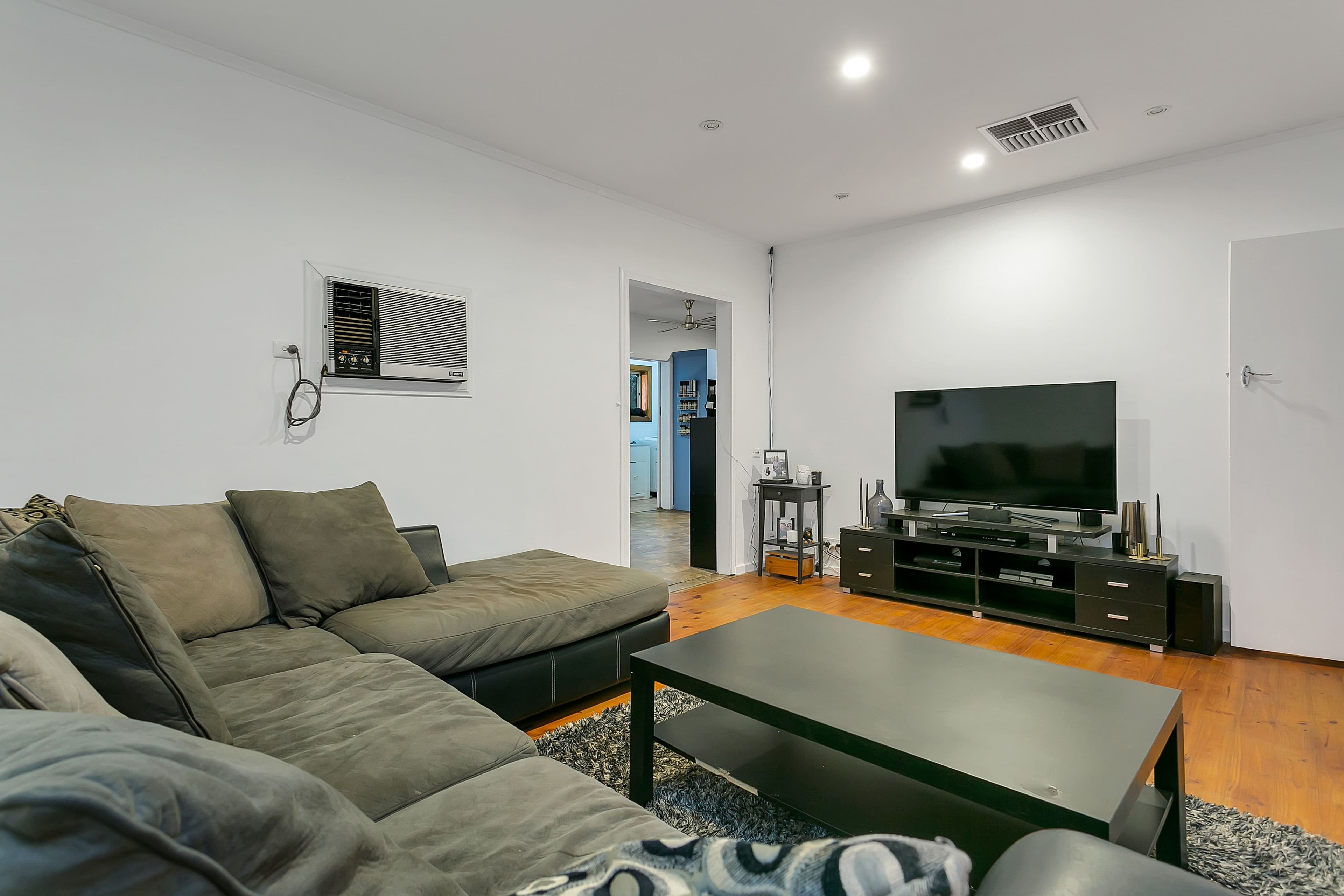 11 Roopena Street, O'Sullivan Beach SA 5166, O'Sullivan Beach - Thumbnail 3