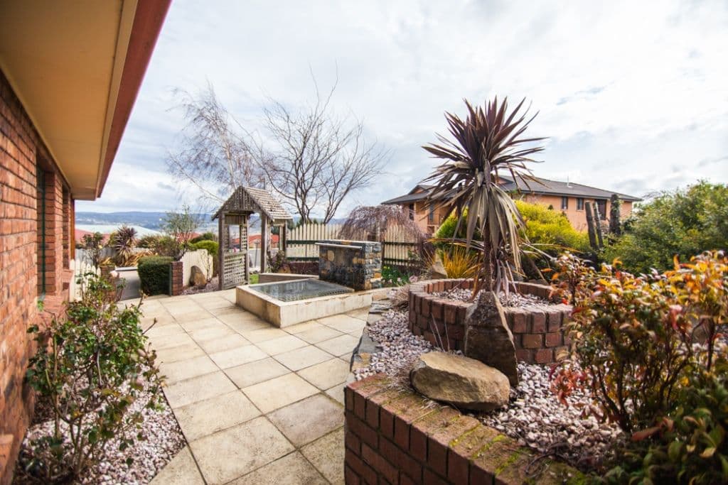 1 Picasso Place, NEWNHAM TAS 7248, Newnham - Thumbnail 2