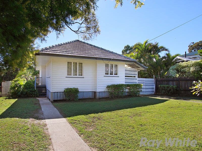 21 Vaucluse Street, WAVELL HEIGHTS QLD 4012, Wavell Heights - Image 1