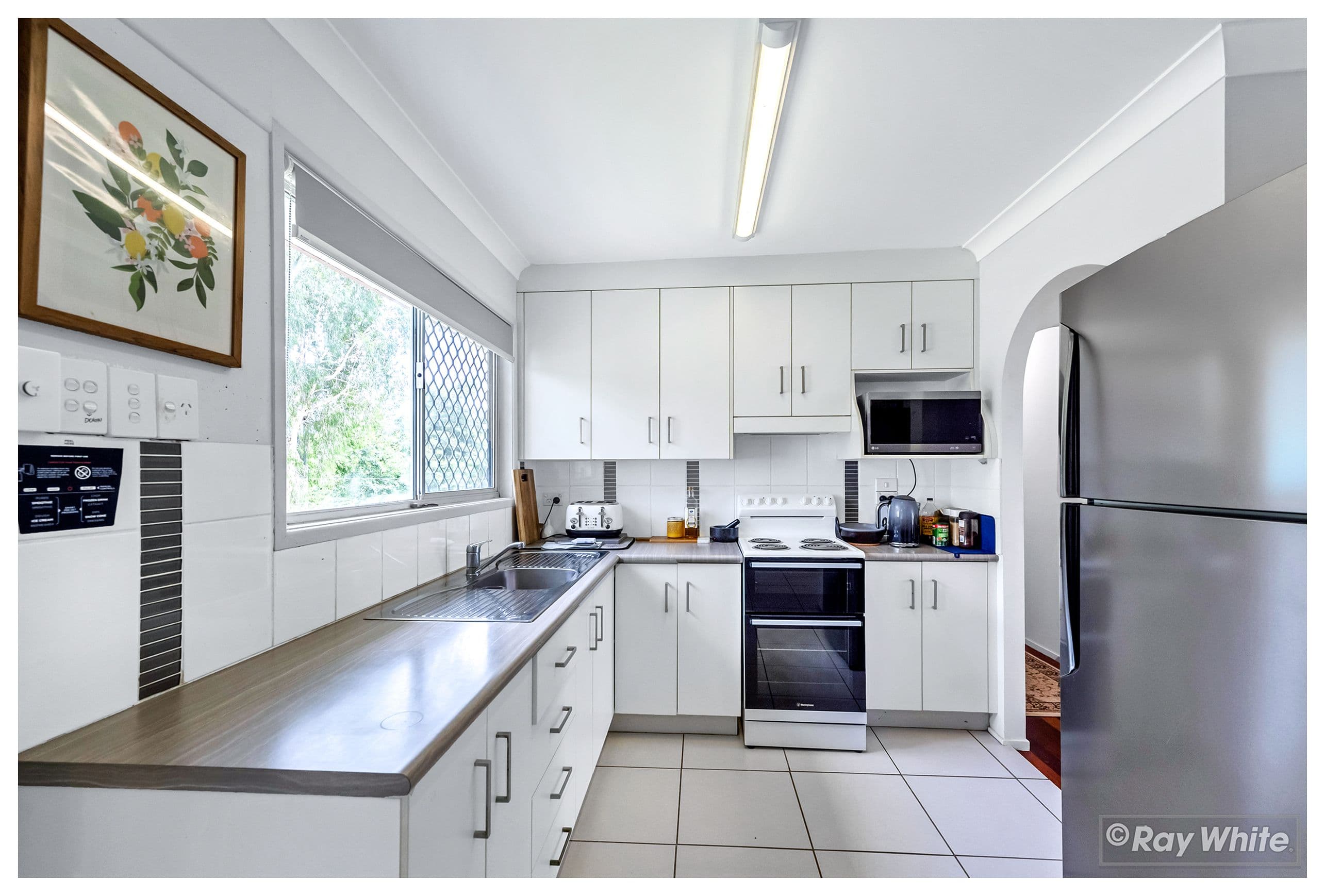 7 Boswood Street, Kawana QLD 4701, Kawana - Thumbnail 2