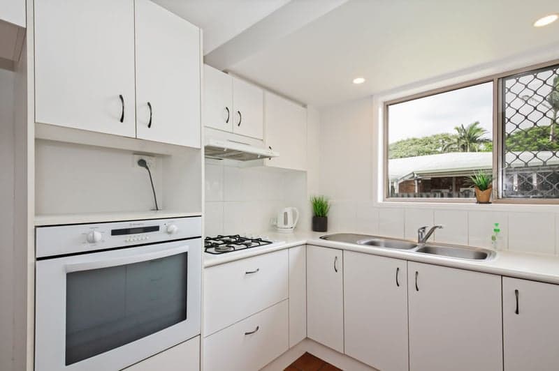 10 Cosmos Street, GLENROY VIC 3046, Glenroy - Thumbnail 3