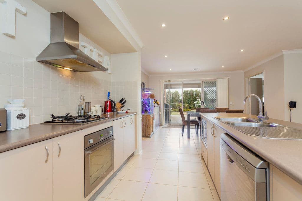 156 Bailey Street, GROVEDALE VIC 3216, Grovedale - Thumbnail 6