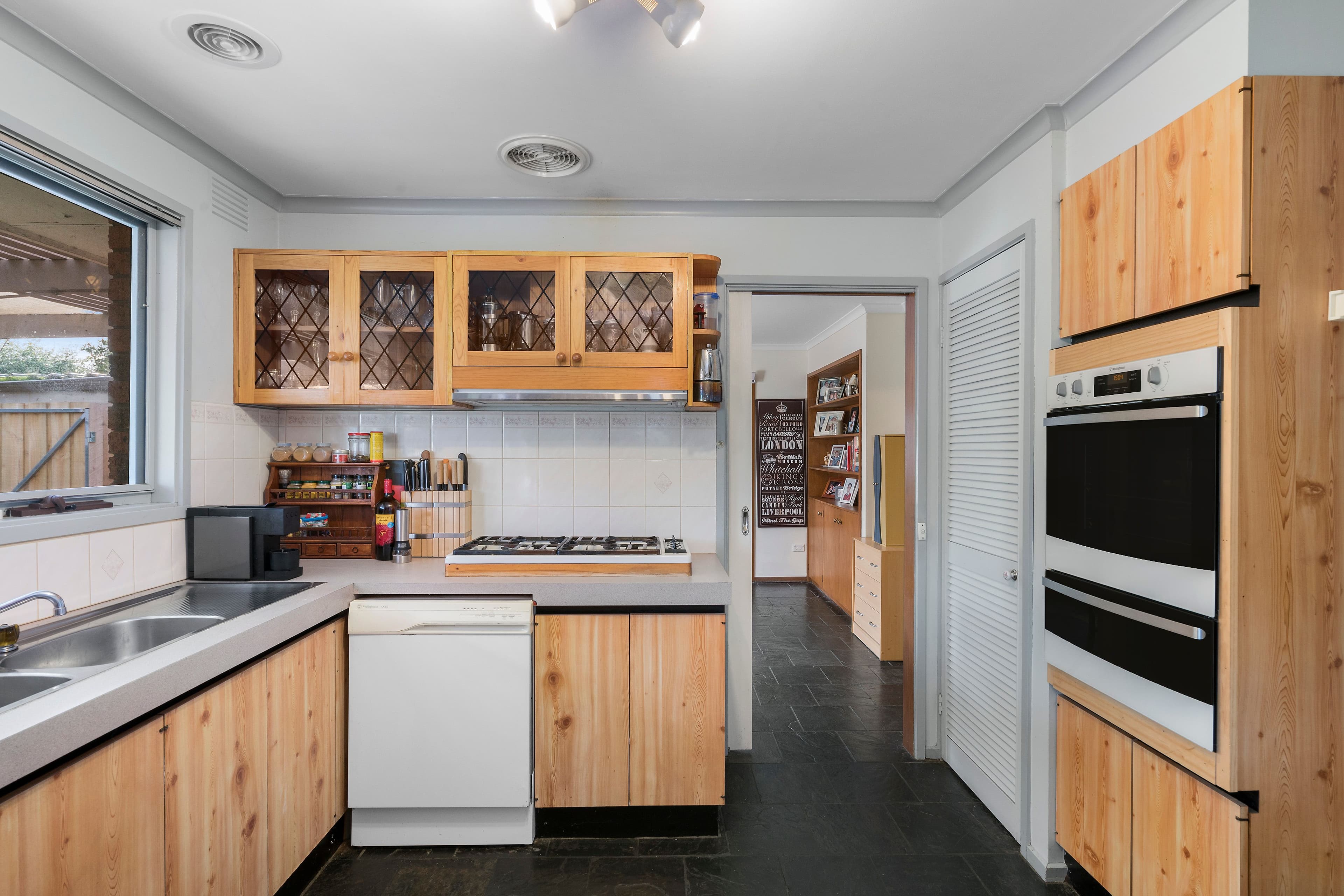 50 Lyrebird Drive, Carrum Downs VIC 3201, Carrum Downs - Thumbnail 2