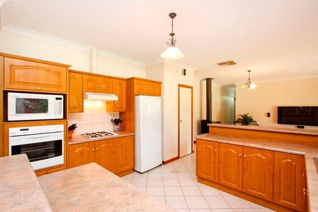 12 Coombs Court, LEWISTON SA 5501, Lewiston - Thumbnail 2
