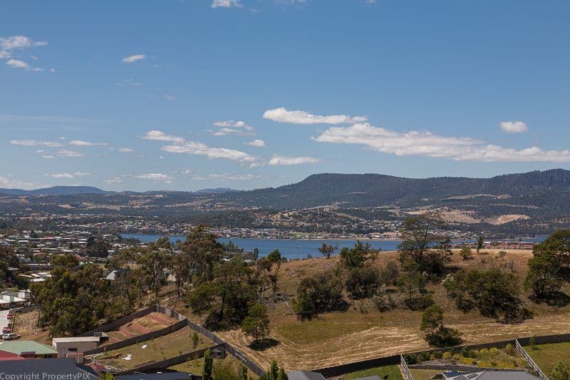 131 Branscombe Road, CLAREMONT TAS 7011, Claremont - Thumbnail 2