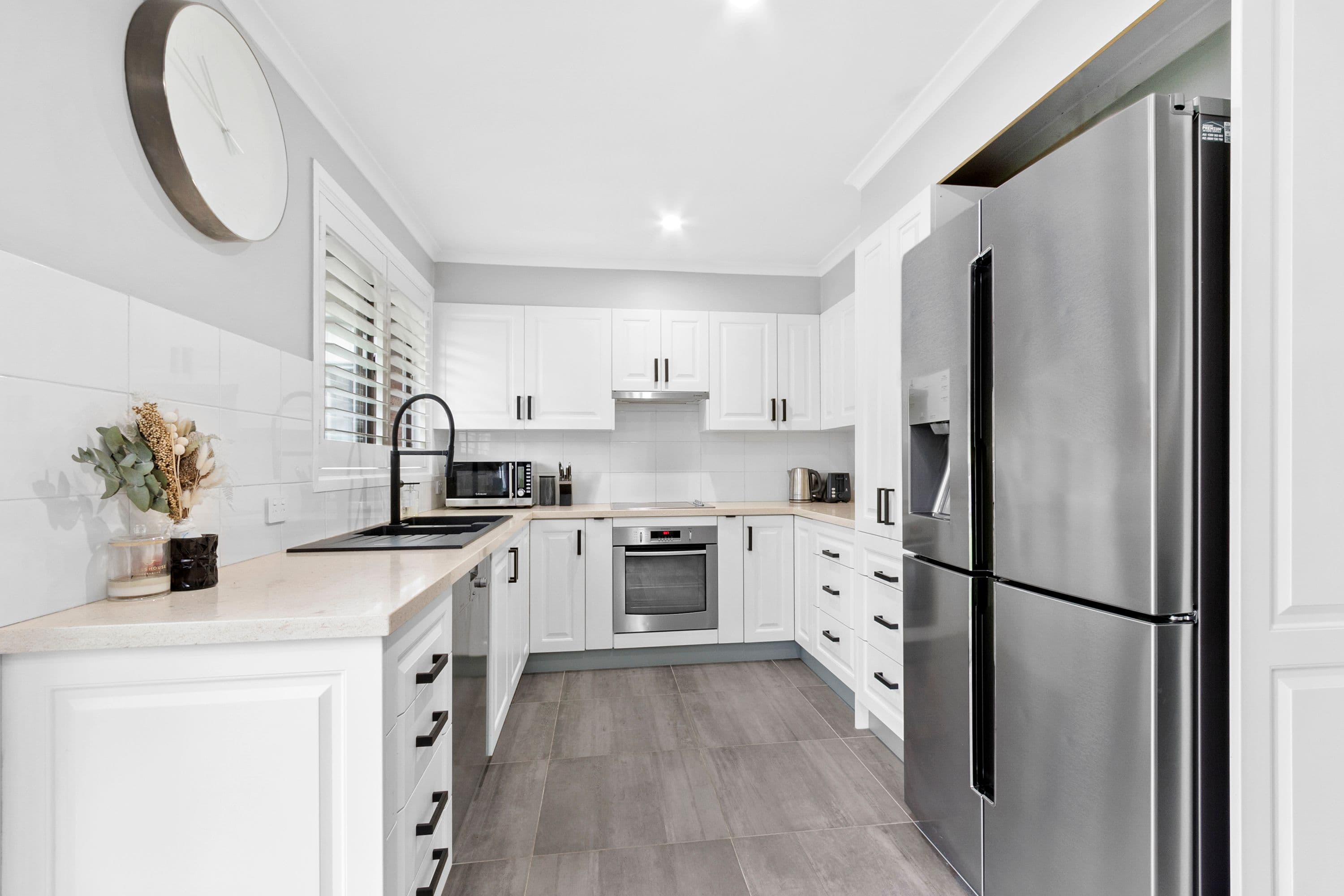 1/14 Trembath Court, Altona Meadows - Thumbnail 3