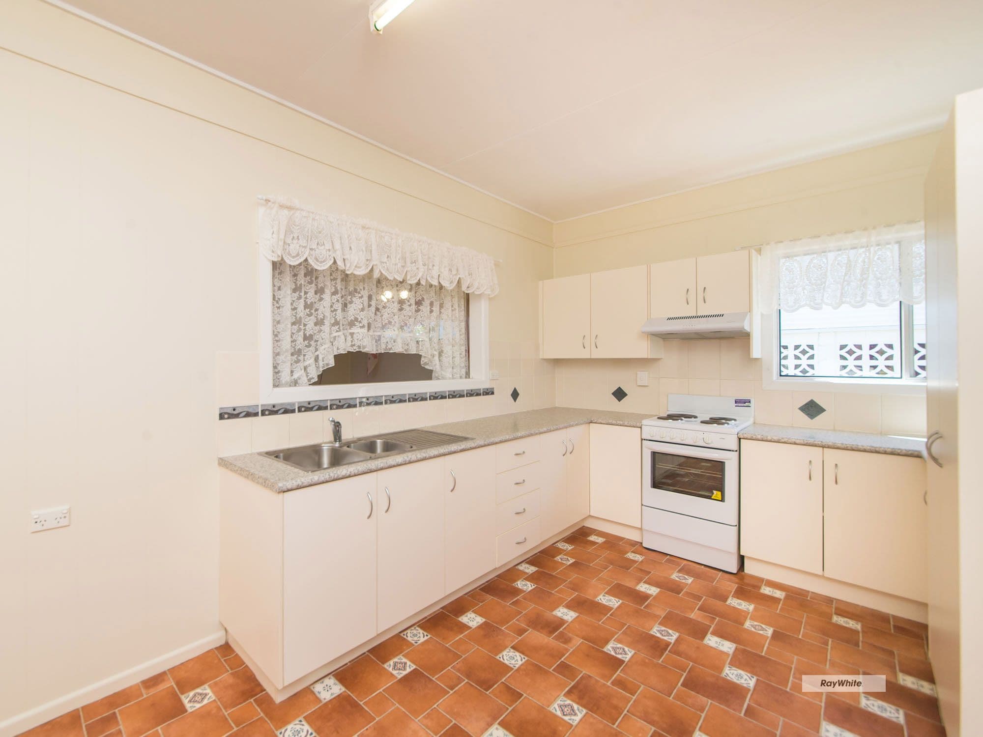 12 Goodson Street, West Rockhampton QLD 4700, West Rockhampton - Thumbnail 4