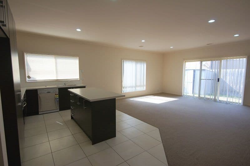 124a Ahern Road, PAKENHAM VIC 3810, Pakenham - Thumbnail 4
