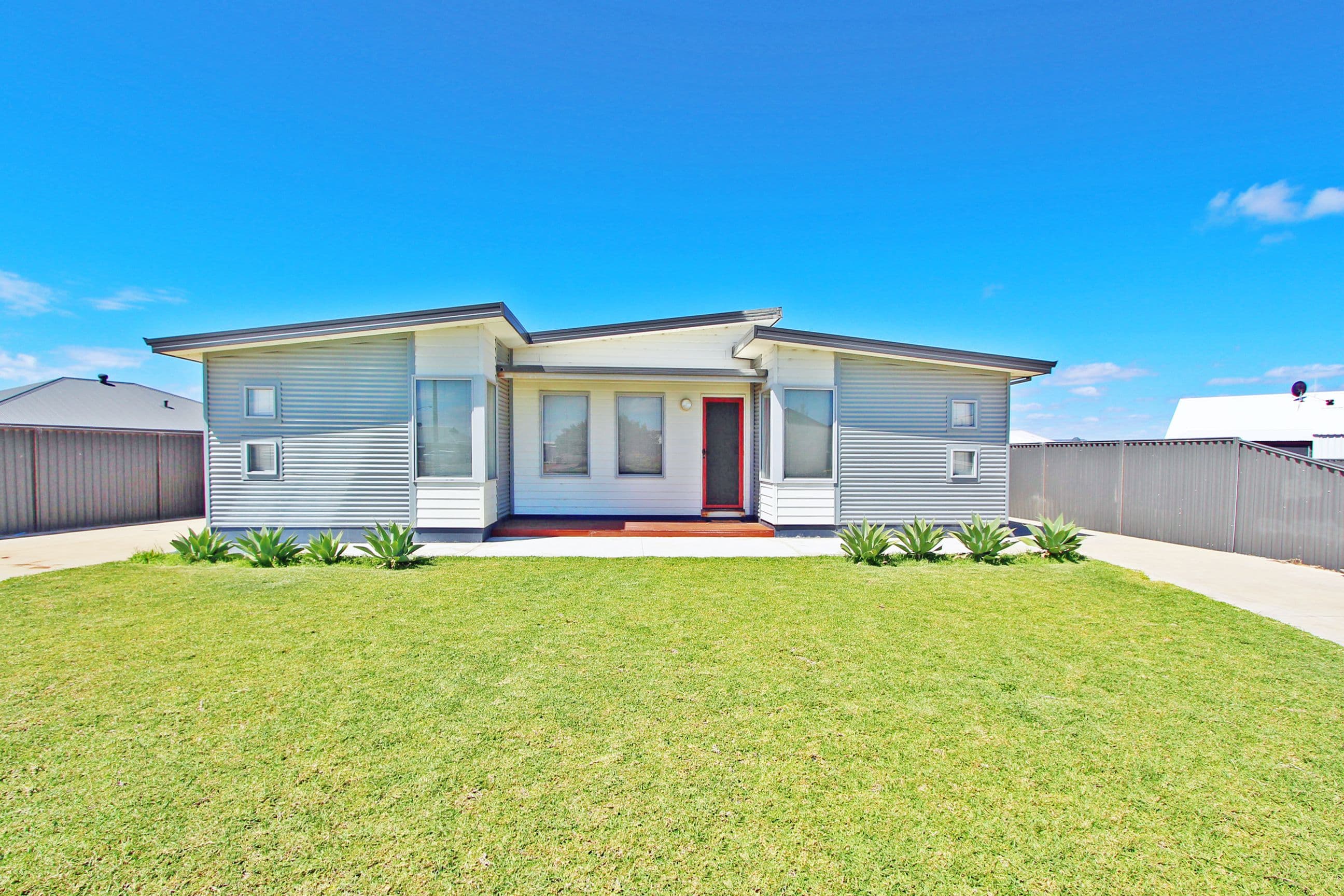 28 Worthington Street, Green Head WA 6514, Green Head - Image 1