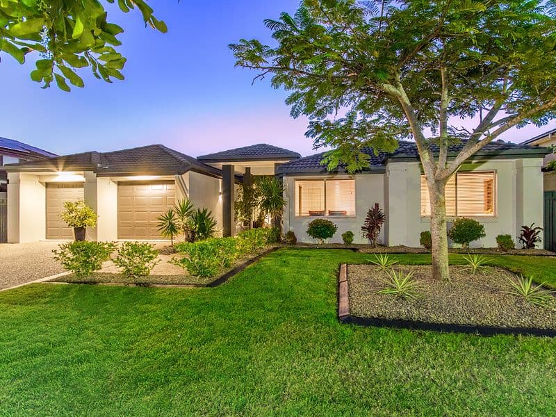 11 Calmwater Crescent, Helensvale QLD 4212, Helensvale - Thumbnail 2
