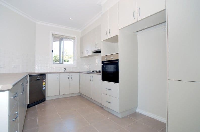 8 Vera Street, FRANKSTON SOUTH VIC 3199, Frankston South - Thumbnail 4