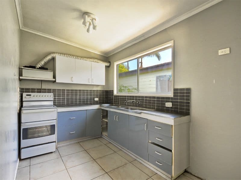 40 Summer Street, DECEPTION BAY QLD 4508, Deception Bay - Thumbnail 4