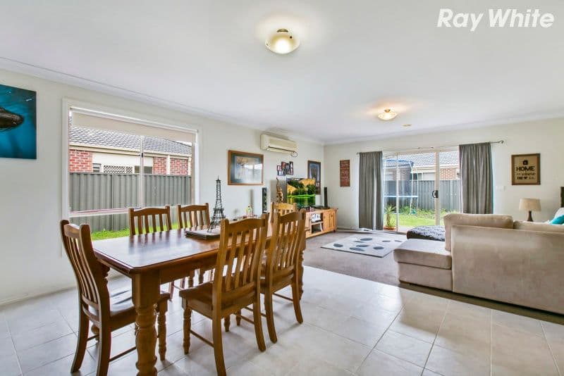 45 Pomegranate Way, Pakenham VIC 3810, Pakenham - Thumbnail 3