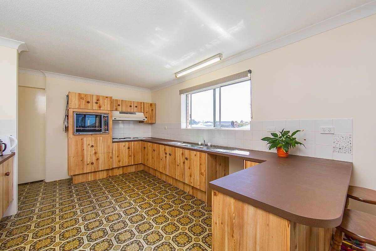 707
                Uralla
                Avenue
            
            
            
            albury
            
            
            NSW,
            2640, Albury - Thumbnail 3