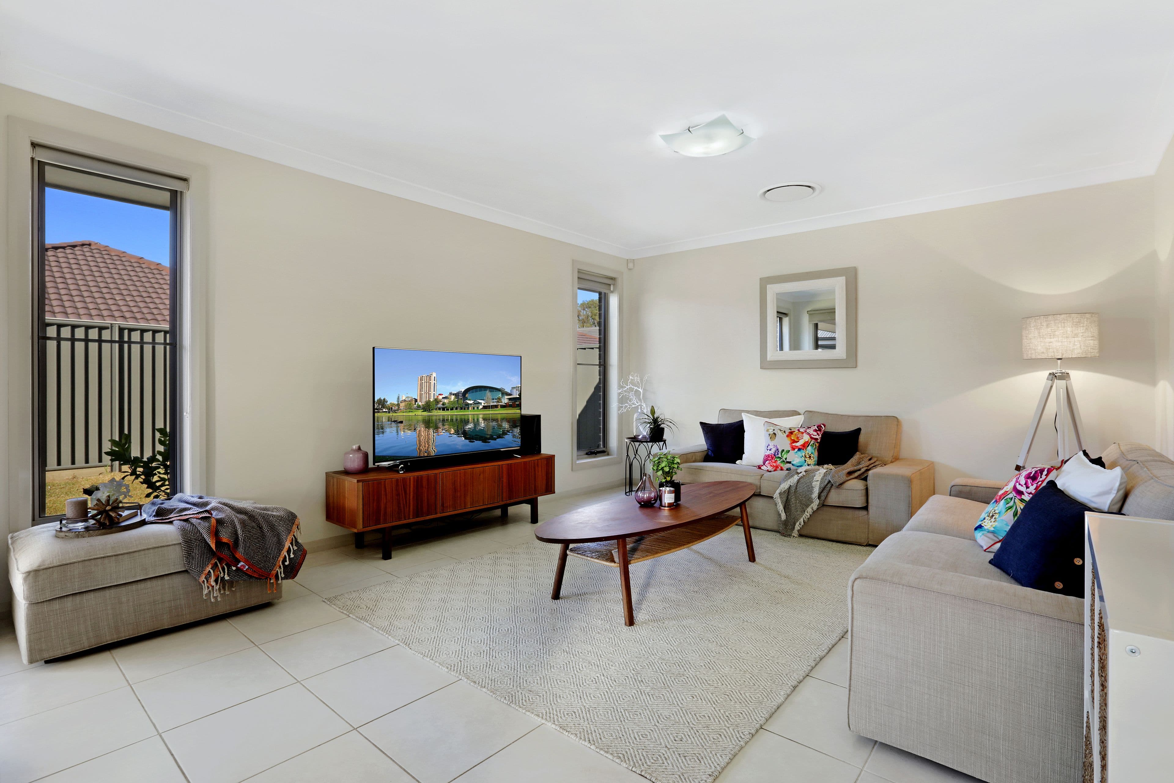 90 Jubilee Drive, Jordan Springs - Thumbnail 3