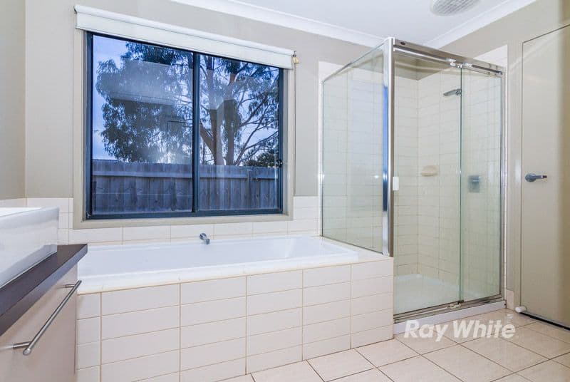 23 Kulkami Way, CRANBOURNE WEST VIC 3977, Cranbourne West - Thumbnail 6