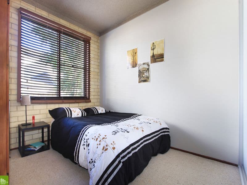42 Rowland Avenue, Wollongong NSW 2500, Wollongong - Thumbnail 3