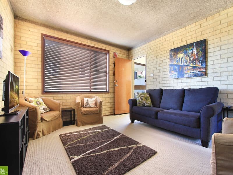 42 Rowland Avenue, Wollongong NSW 2500, Wollongong - Thumbnail 5