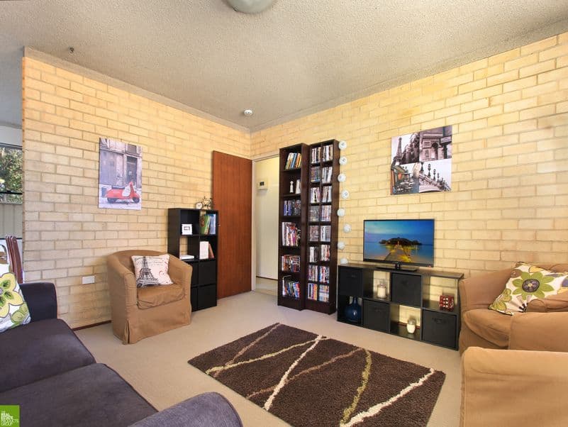42 Rowland Avenue, Wollongong NSW 2500, Wollongong - Thumbnail 7