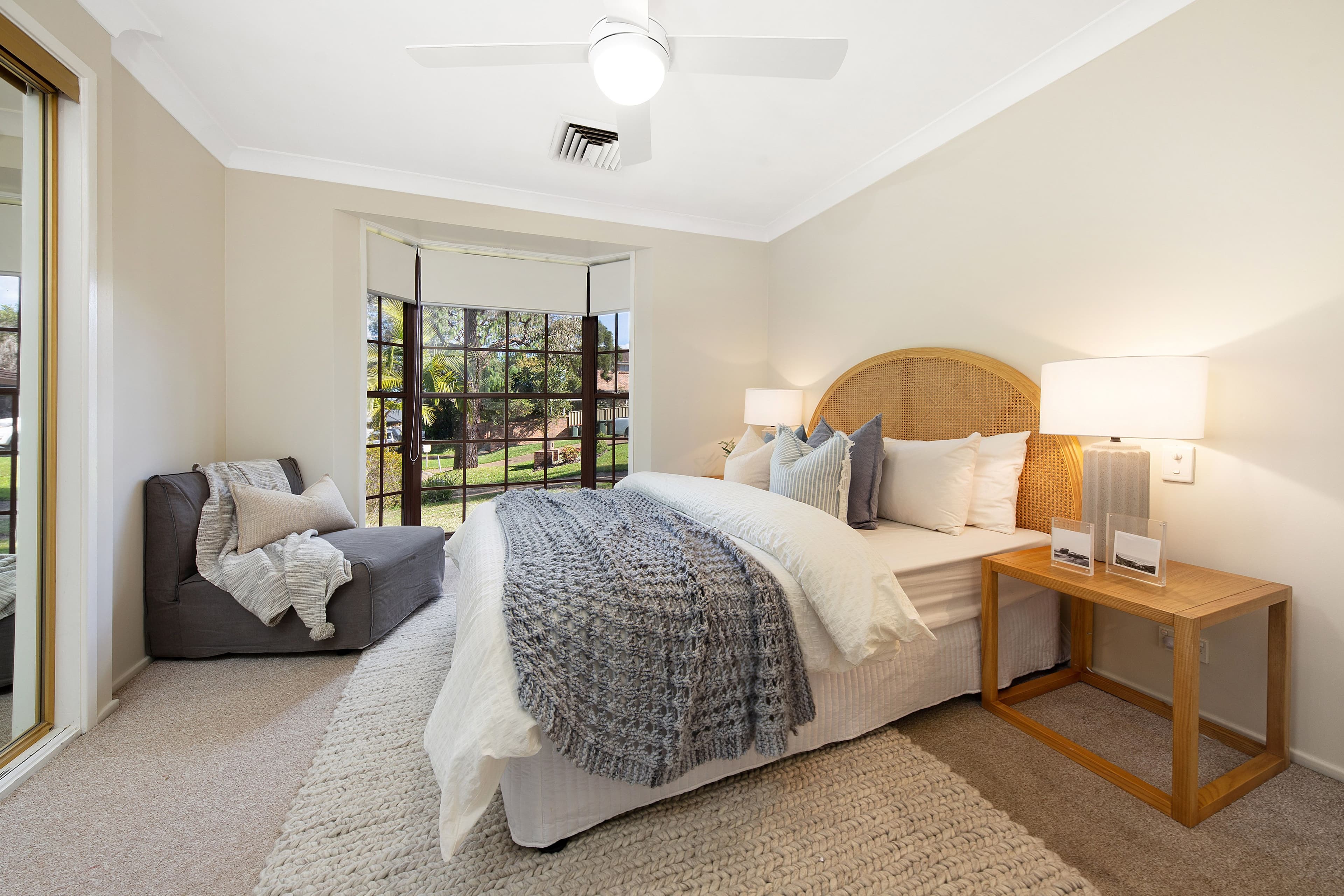 1 Dixon Close, Illawong NSW 2234, Illawong - Thumbnail 2