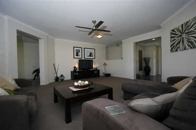 31 Whitman Street, WESTBROOK QLD 4350, Westbrook - Thumbnail 2