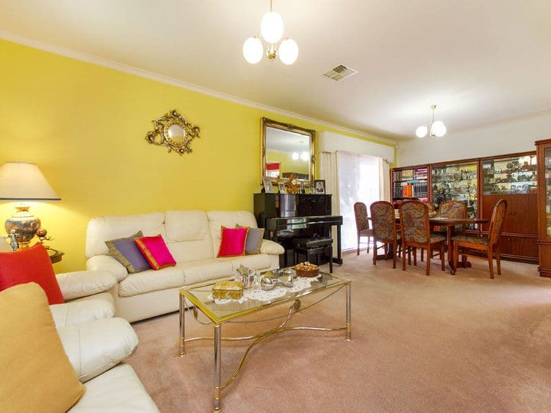 1 Higgins Close, DINGLEY VILLAGE VIC 3172, Dingley Village - Thumbnail 2