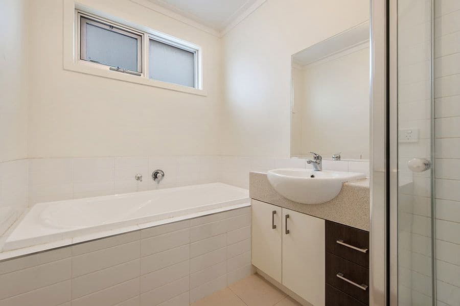 4 Jarrah Place, Craigieburn VIC 3064, Craigieburn - Thumbnail 6
