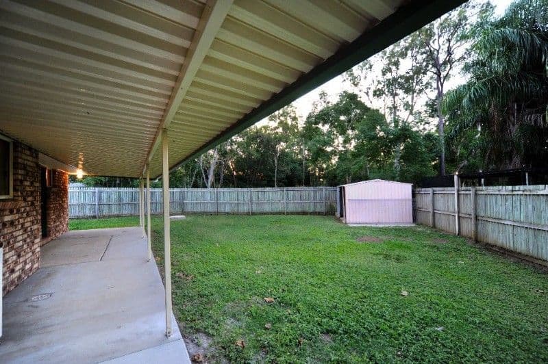 12 Hazelwood Crescent, CANNONVALE QLD 4802, Cannonvale - Thumbnail 5