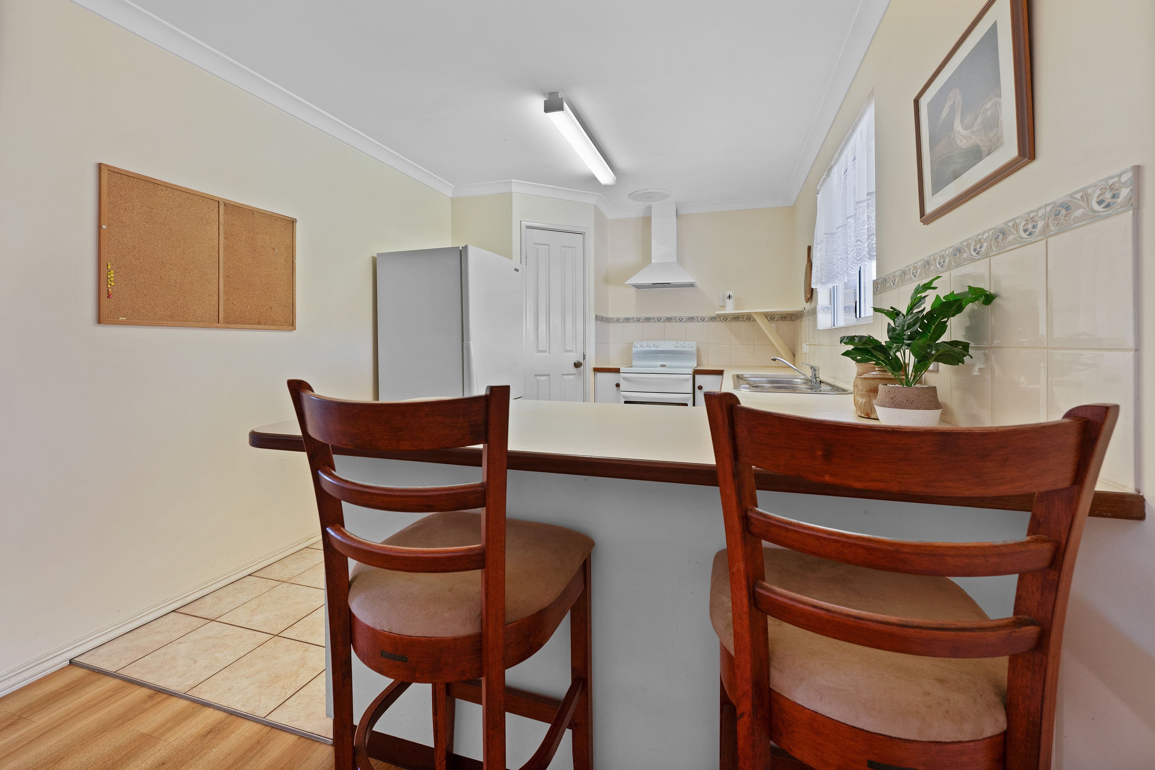 16 Clementina Road, Dongara WA 6525, Dongara - Thumbnail 6