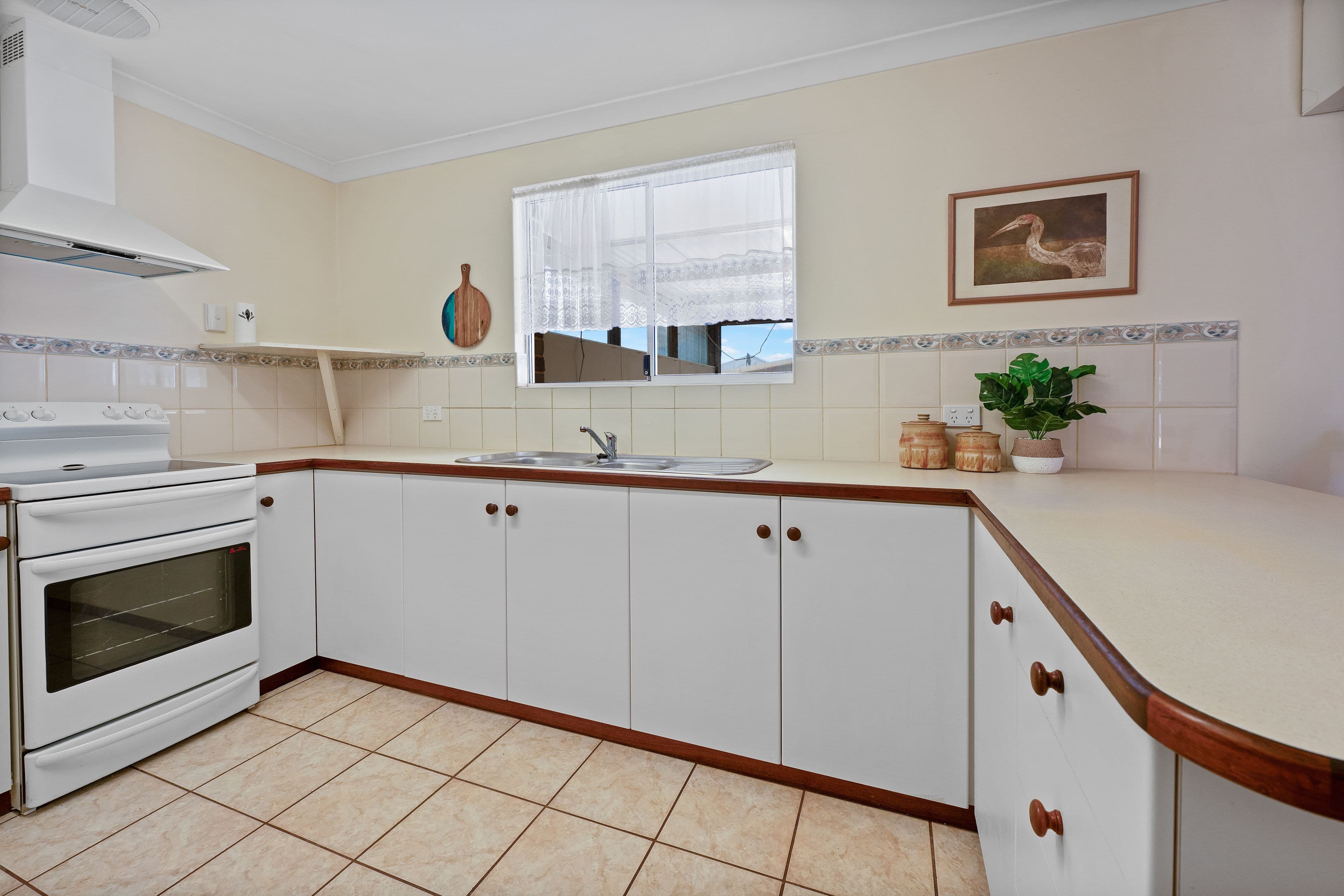 16 Clementina Road, Dongara WA 6525, Dongara - Thumbnail 7