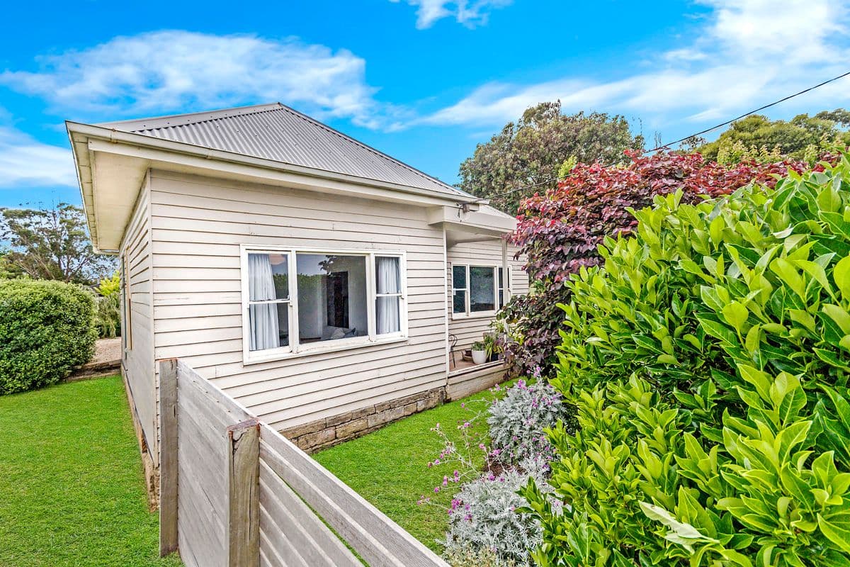 24 Ward Street, Lawrence - Image 1