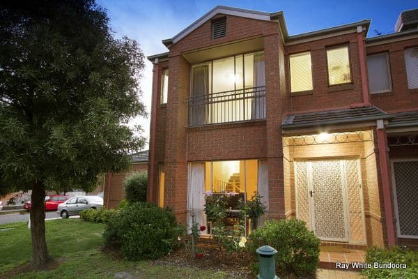 15 Ironbark Drive, BUNDOORA VIC 3083, Bundoora - Image 1