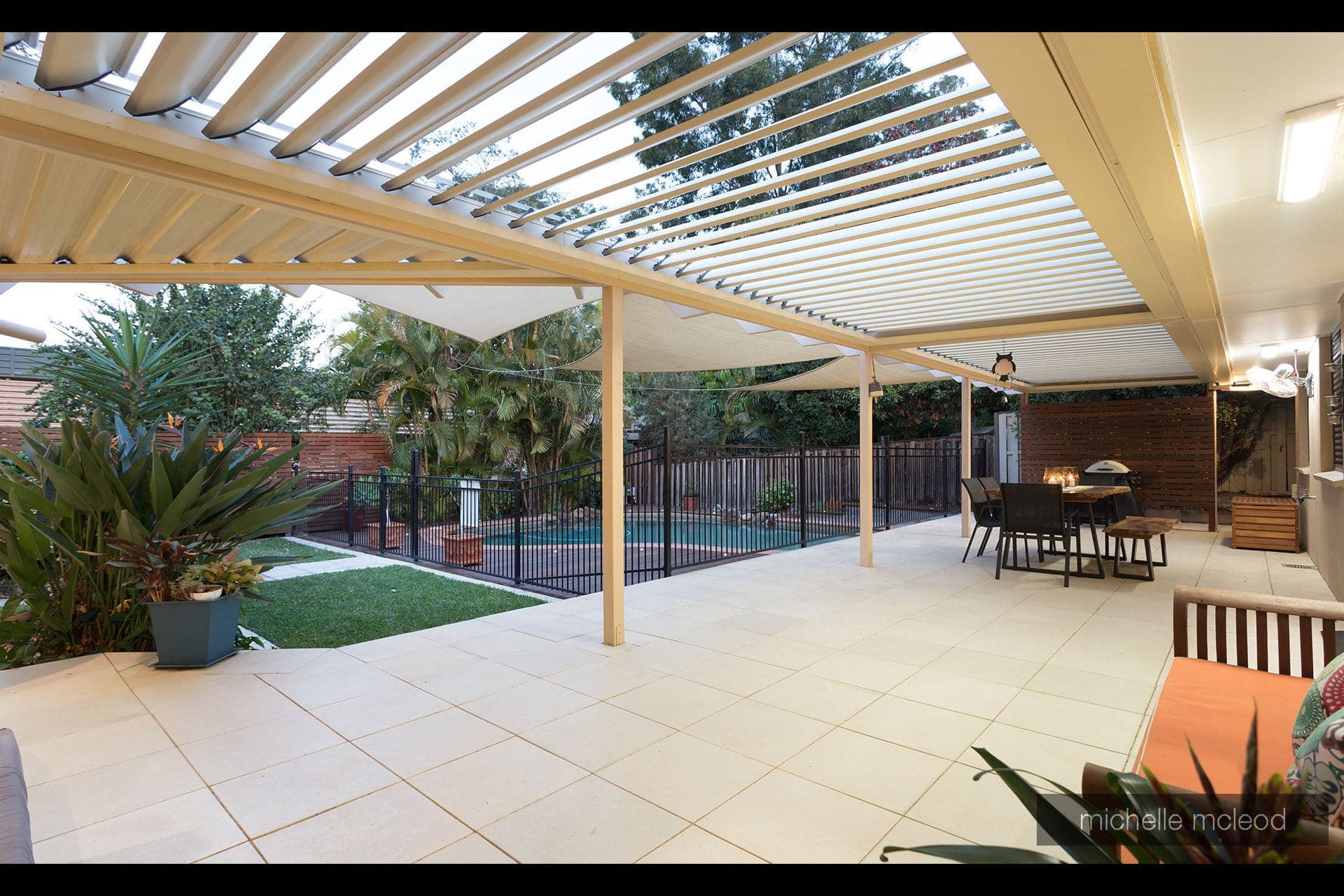 8 Tinbeerwah Place, Chapel Hill QLD 4069, Chapel Hill - Thumbnail 4