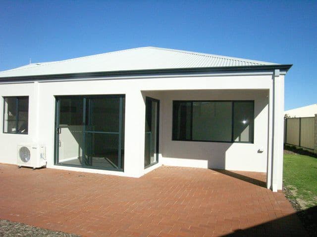 7 Damia Circle, PORT DENISON WA 6525, Port Denison - Thumbnail 2