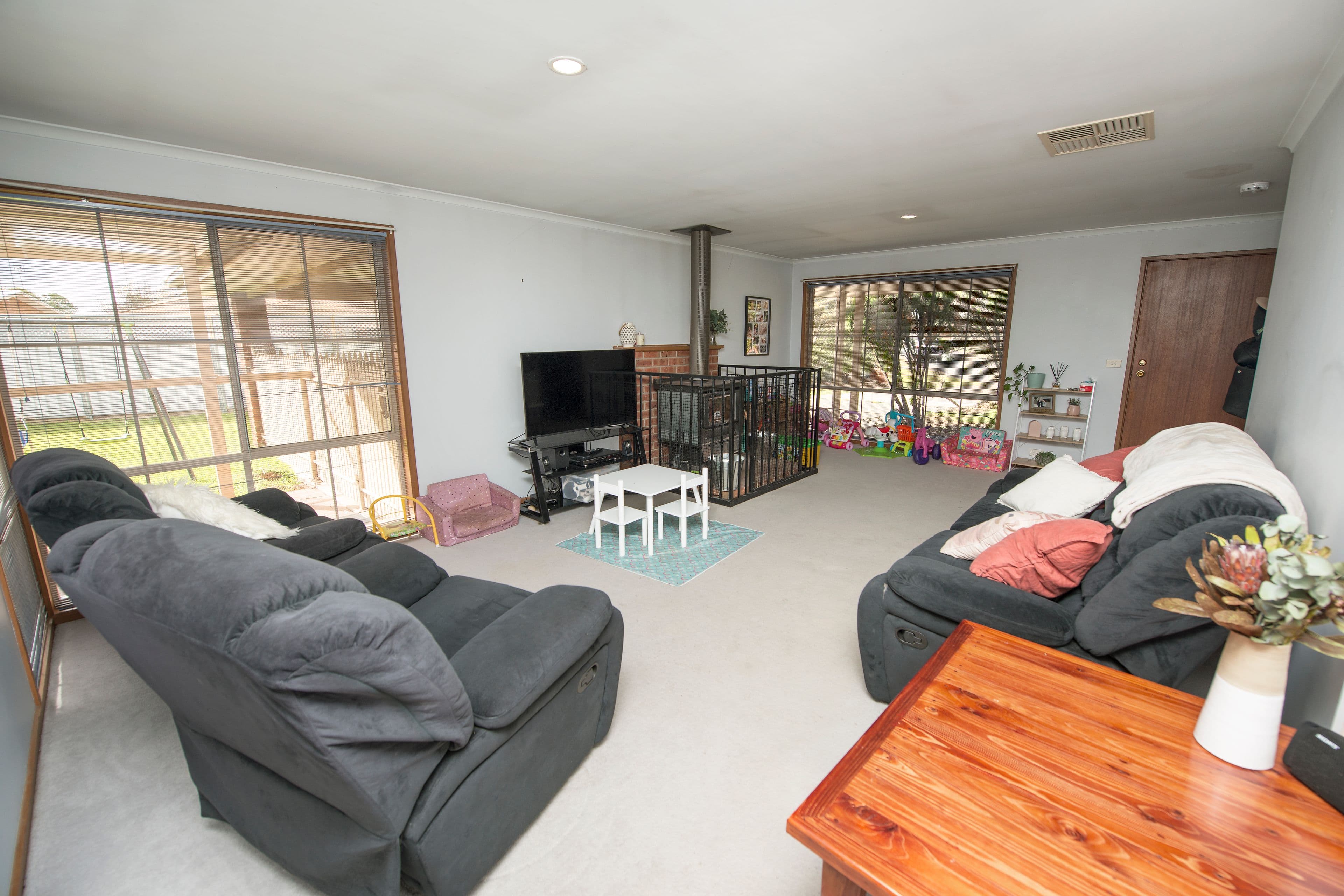 4 Bambrick Court, Swan Hill VIC 3585, Swan Hill - Thumbnail 2