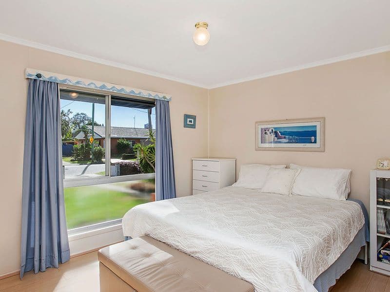 9 Naranga Avenue, Broadbeach Waters QLD 4218, Broadbeach Waters - Thumbnail 8