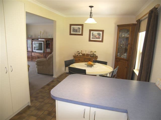 76 Dearness Street, Garbutt, QLD, 4814, Garbutt - Thumbnail 4