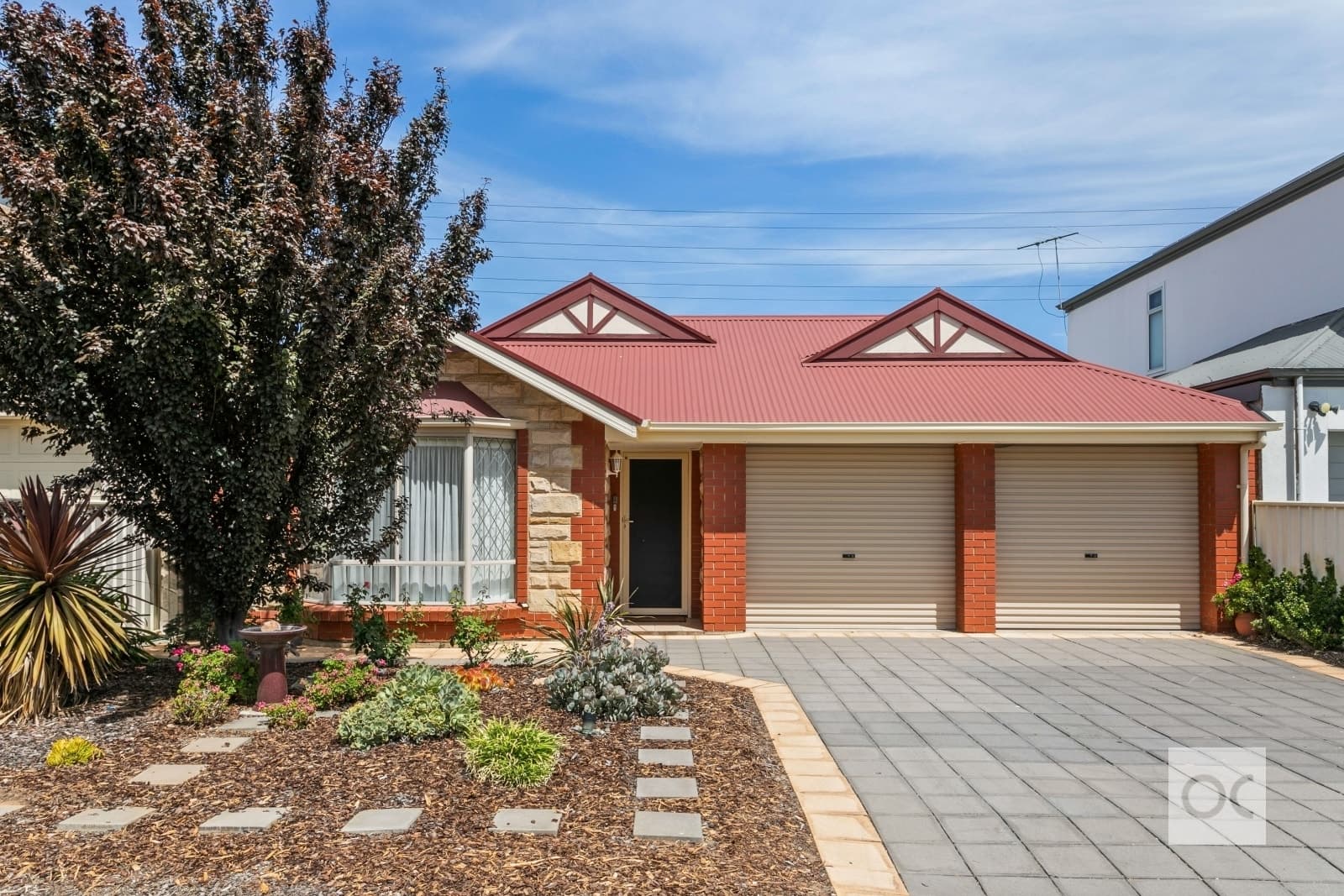 11 Grange Court, Findon - Image 1
