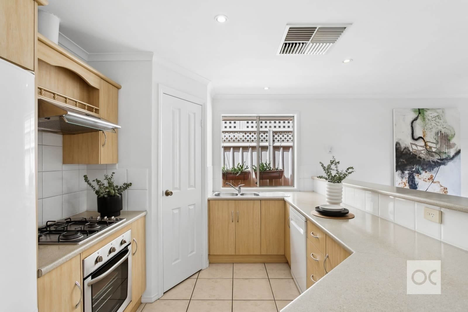 11 Grange Court, Findon - Thumbnail 4