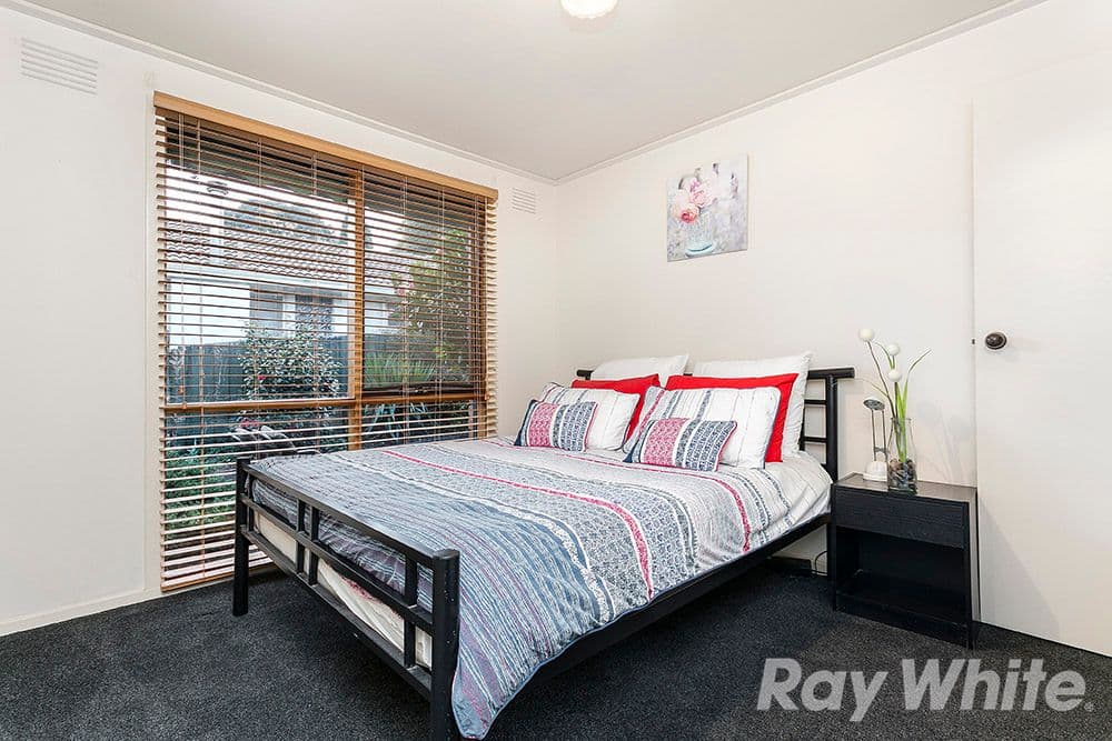 1 Locksley Chase, Vermont VIC 3133, Vermont - Thumbnail 7