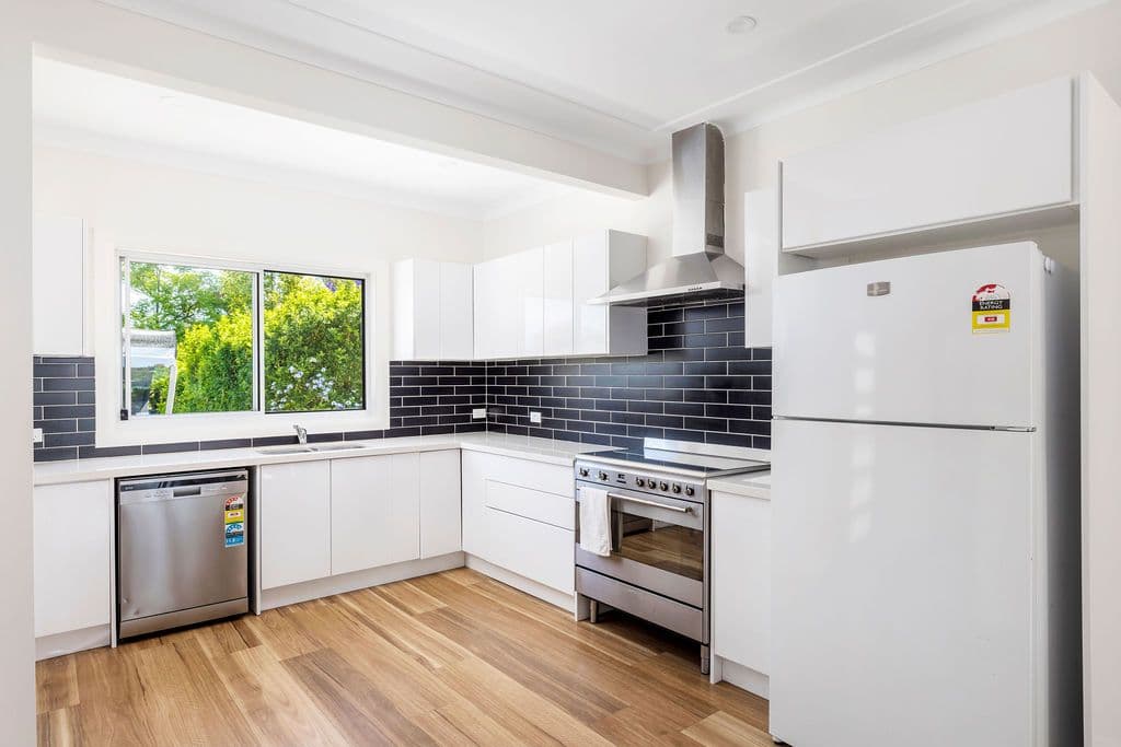 175 Excelsior Parade, Toronto NSW 2283, Toronto - Thumbnail 3