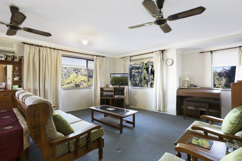 396 Cliveden Avenue, CORINDA QLD 4075, Corinda - Thumbnail 4